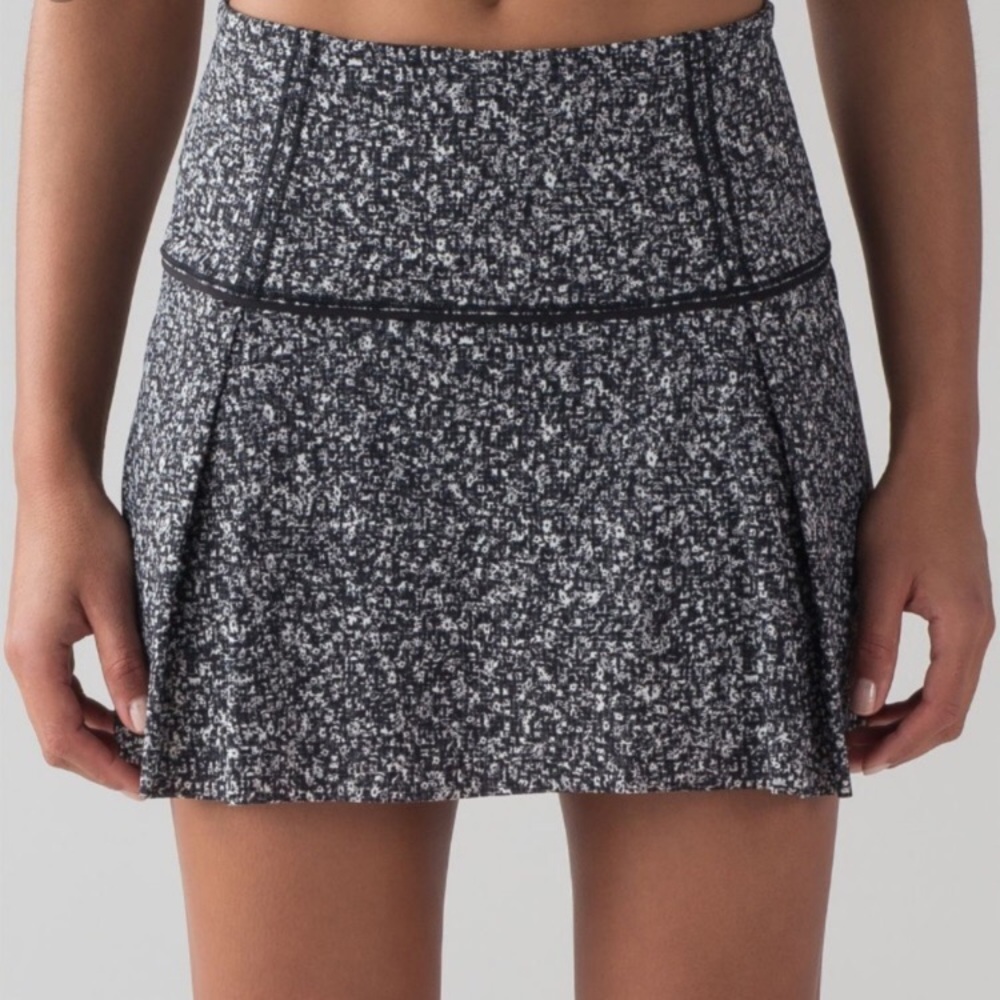 lululemon Lost In Pace - Black and White Speckled Skirt